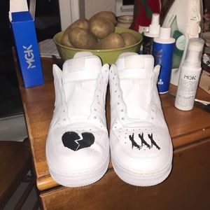 XXXTENTACION Air Force 1’s